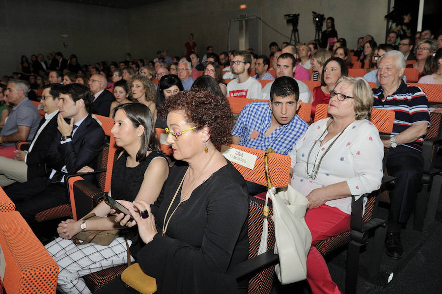 En la entrega de los IDEALES hubo emoción, risas y en los discursos también hubo cabida para las reivindicaciones