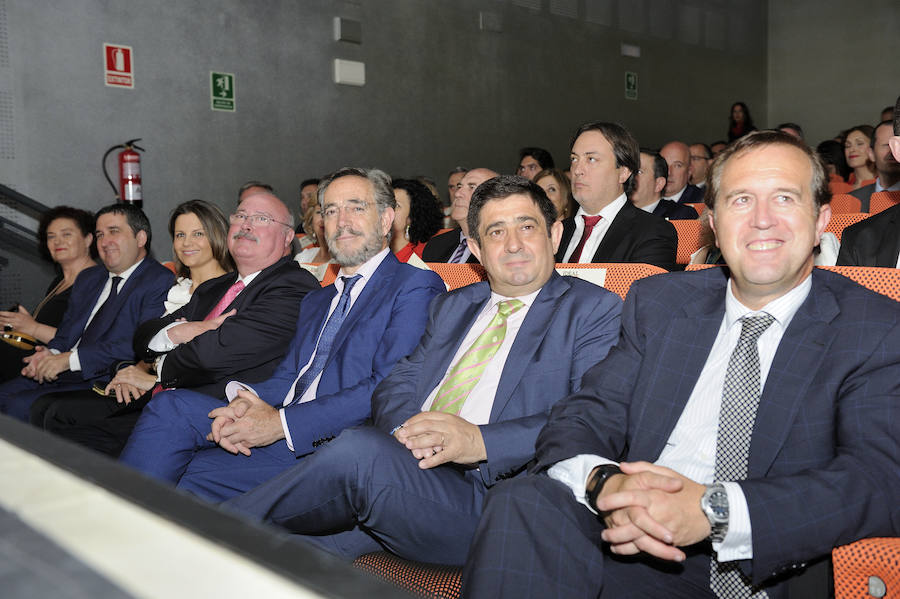 En la entrega de los IDEALES hubo emoción, risas y en los discursos también hubo cabida para las reivindicaciones