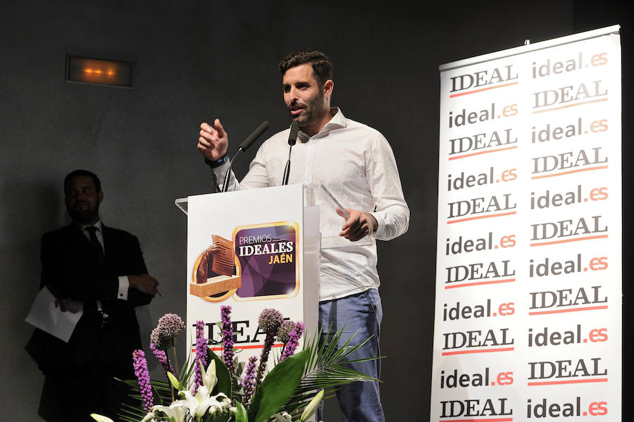 En la entrega de los IDEALES hubo emoción, risas y en los discursos también hubo cabida para las reivindicaciones