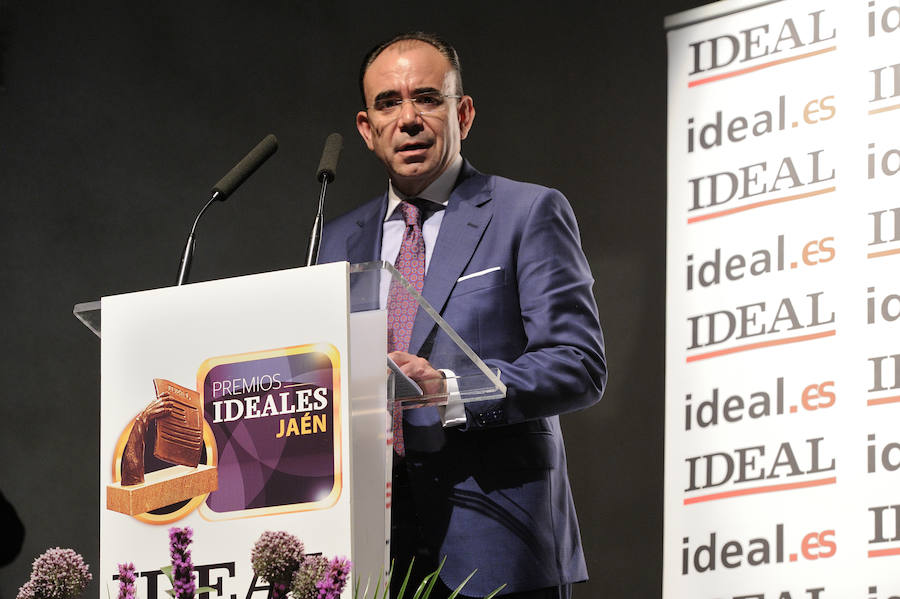 En la entrega de los IDEALES hubo emoción, risas y en los discursos también hubo cabida para las reivindicaciones