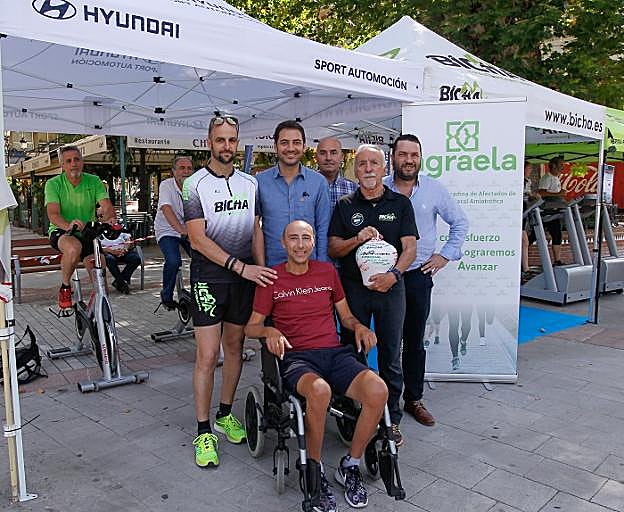 El viernes, Jorge Abarca apoyó la jornada de 12 horas por la Ela, que organizó Bicha Running.