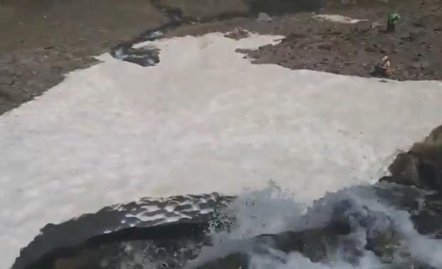 El espectacular y bello vídeo de la fusión de la nieve en Sierra Nevada