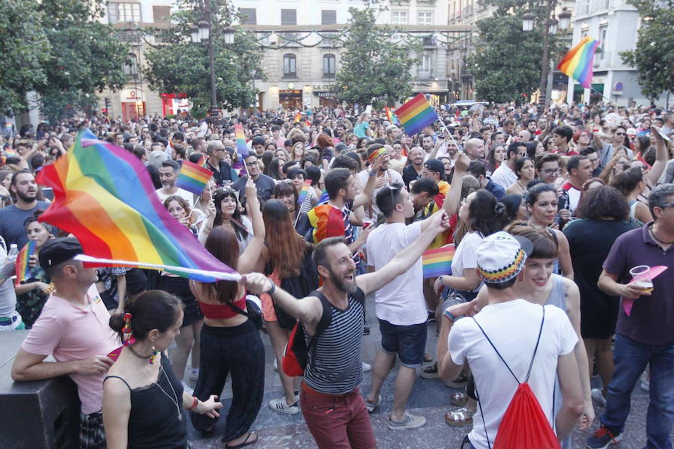 La marcha por el Orgullo LGTBIQ+ recorre las calles de la ciudad