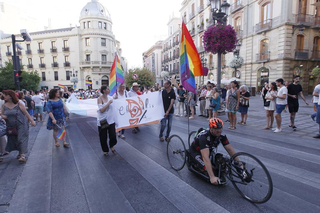 La marcha por el Orgullo LGTBIQ+ recorre las calles de la ciudad
