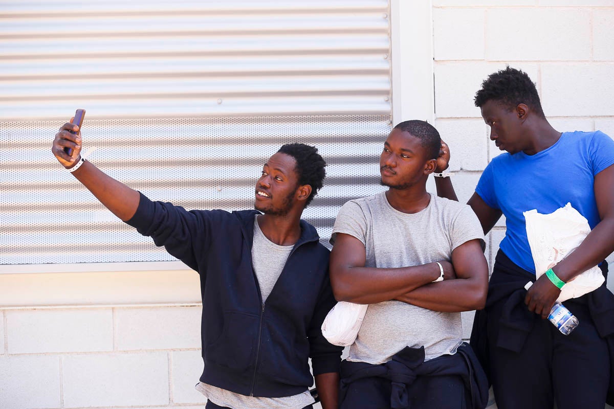 Las ONGS Cruz Roja, CEPAIM, CEAR y Mensajeros por la paz se van a hacer cargo de estas personas
