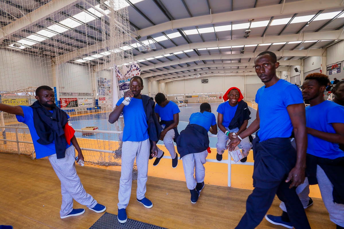 Las ONGS Cruz Roja, CEPAIM, CEAR y Mensajeros por la paz se van a hacer cargo de estas personas