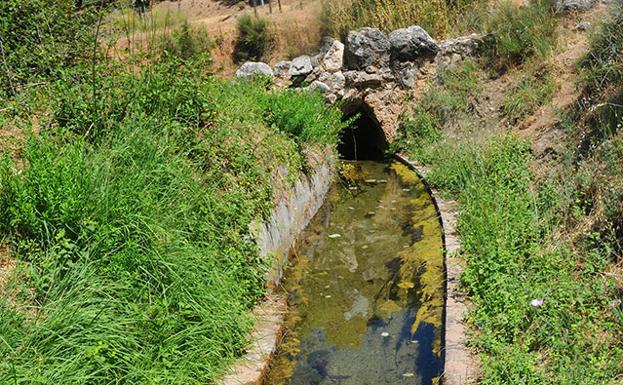 Acequia de Aynadamar, siglo XI