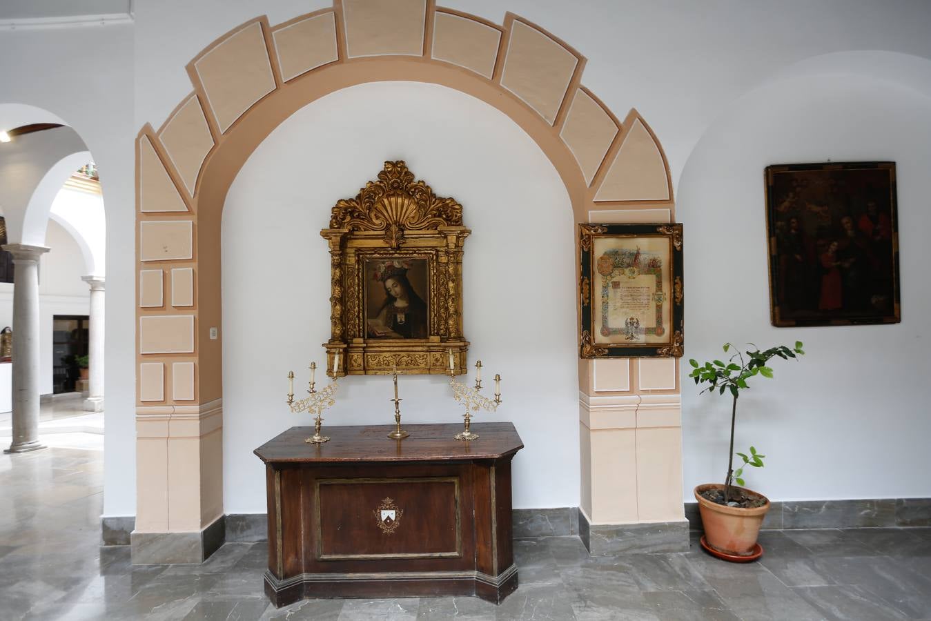 El área de Turismo impulsa un proyecto para abrir tres monasterios que habían permanecido cerrados con el apoyo de varias empresas del sector