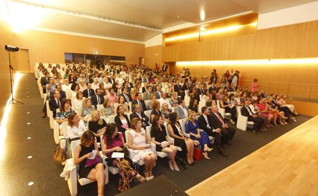 Los premios en femenino de IDEAL: lazos para que la igualdad legal se convierta en igualdad real