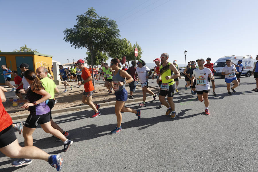 Juan Pérez y Petersson se llevan la victoria en Gójar, en una carrera que ha reunido a más de 700 corredores