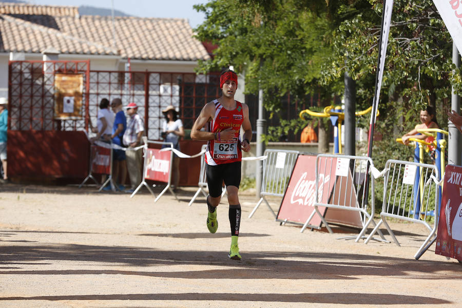 Juan Pérez y Petersson se llevan la victoria en Gójar, en una carrera que ha reunido a más de 700 corredores