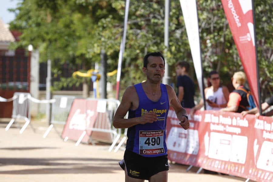 Juan Pérez y Petersson se llevan la victoria en Gójar, en una carrera que ha reunido a más de 700 corredores