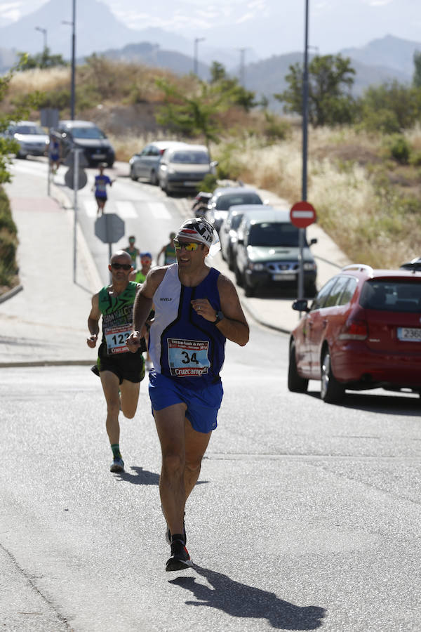 Juan Pérez y Petersson se llevan la victoria en Gójar, en una carrera que ha reunido a más de 700 corredores