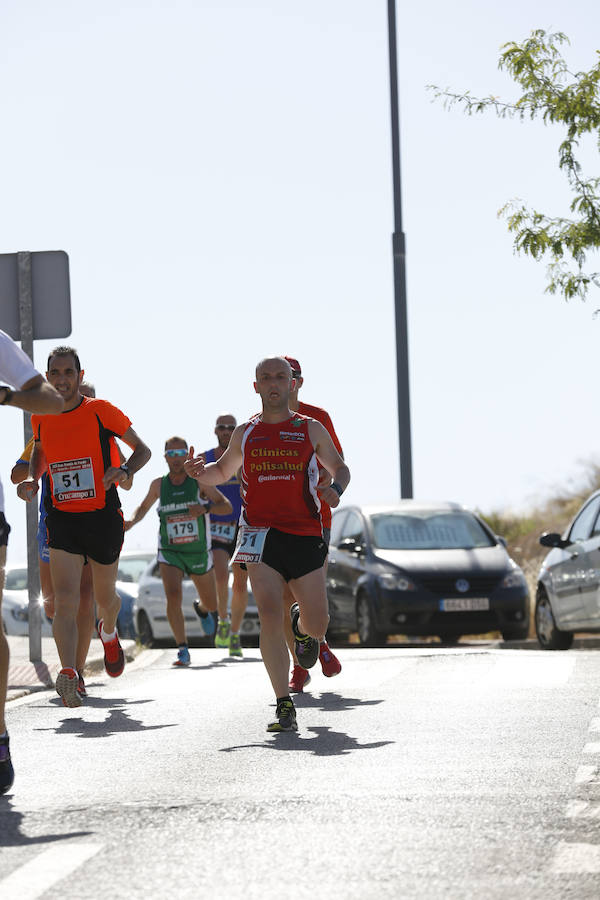 Juan Pérez y Petersson se llevan la victoria en Gójar, en una carrera que ha reunido a más de 700 corredores