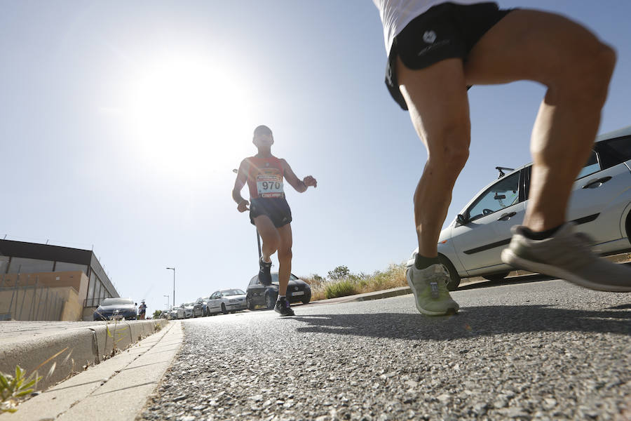 Juan Pérez y Petersson se llevan la victoria en Gójar, en una carrera que ha reunido a más de 700 corredores