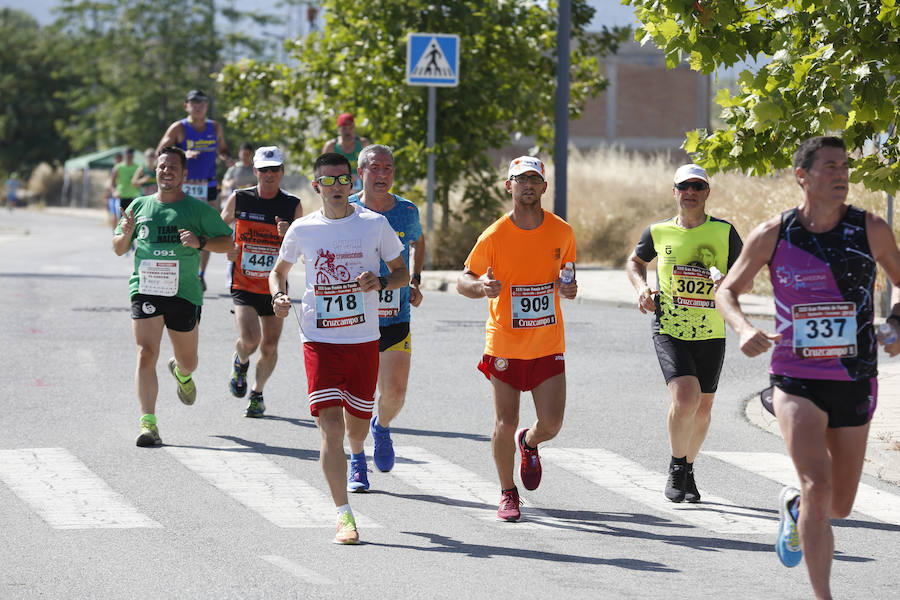 Juan Pérez y Petersson se llevan la victoria en Gójar, en una carrera que ha reunido a más de 700 corredores