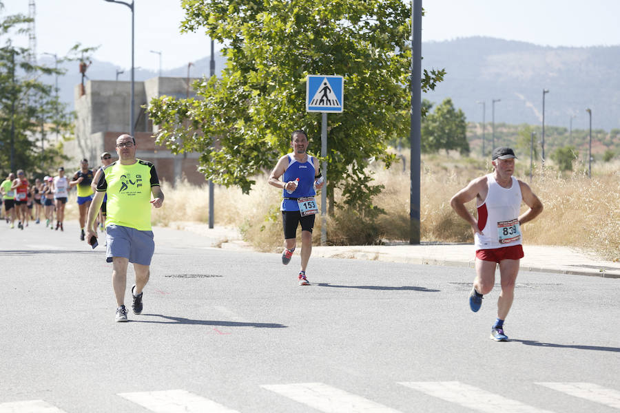 Juan Pérez y Petersson se llevan la victoria en Gójar, en una carrera que ha reunido a más de 700 corredores