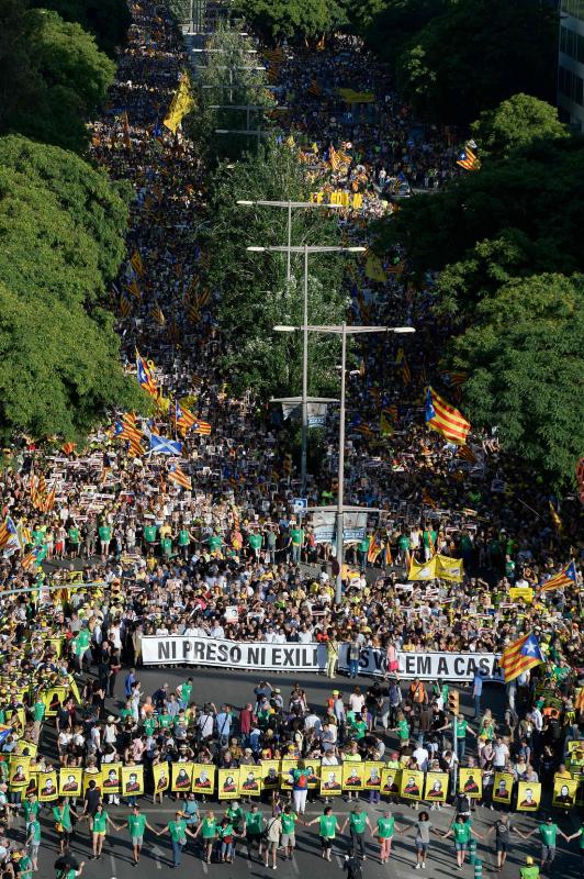 El expresident Puigdemont respalda en un mensaje desde Hamburgo la convocatoria de la ANC, Òmnium Cultural y la Asociación de Derechos Civiles de Cataluña