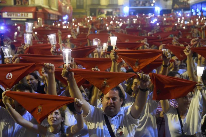 El 'Pobre de Mí' despide un año más las fiestas de San Fermín