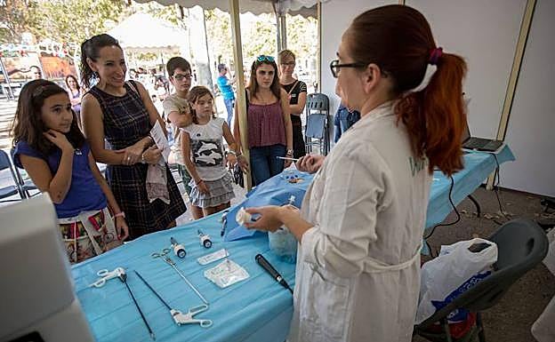 La ciencia volverá a llenar Granada en la Noche Europea de los Investigadores