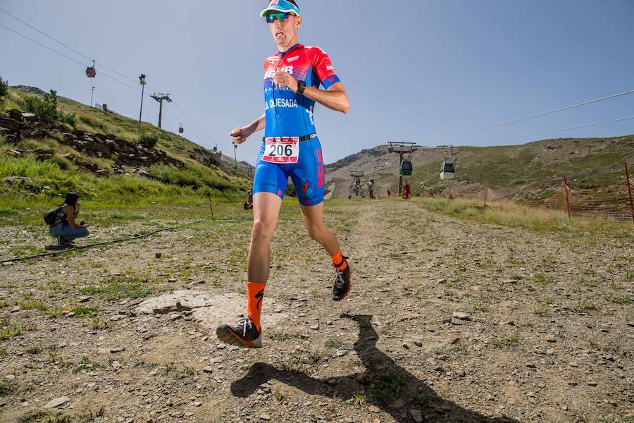 Las mejores imágenes de esta espectacular carrera entre Pradollano y La Hoya de la Mora.
