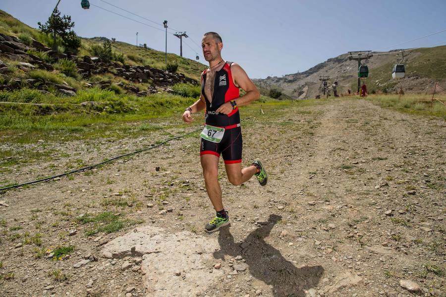 Las mejores imágenes de esta espectacular carrera entre Pradollano y La Hoya de la Mora.