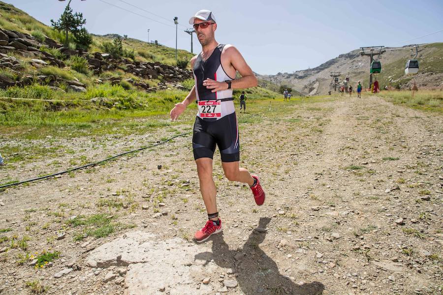 Las mejores imágenes de esta espectacular carrera entre Pradollano y La Hoya de la Mora.