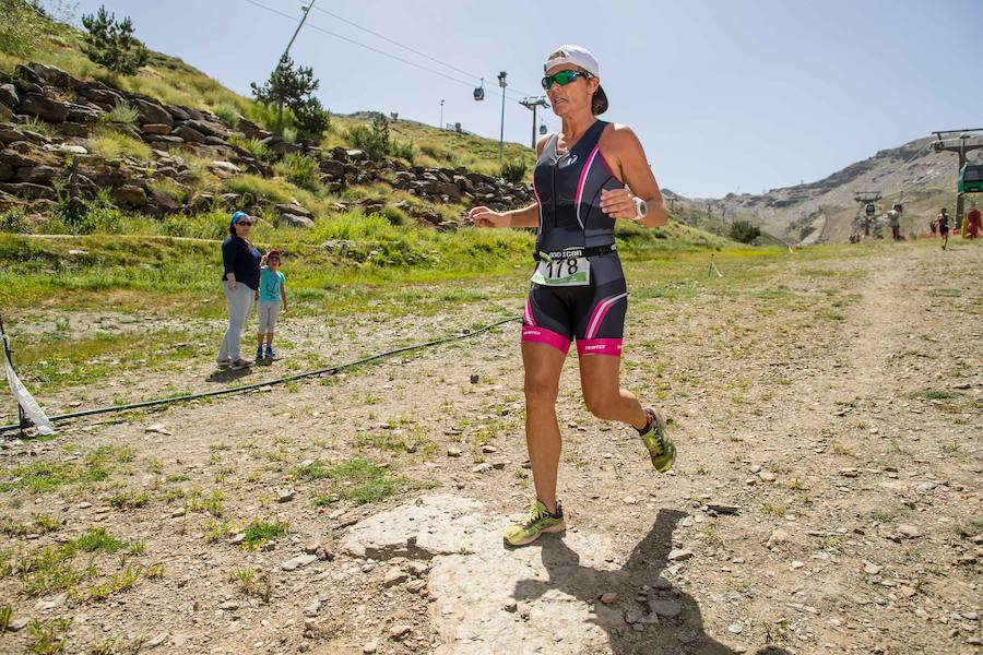 Las mejores imágenes de esta espectacular carrera entre Pradollano y La Hoya de la Mora.