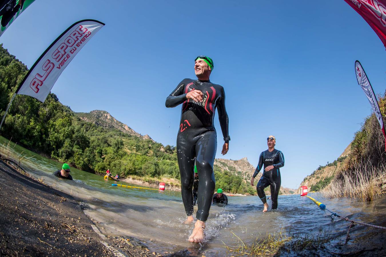 Las mejores imágenes de esta espectacular carrera entre Pradollano y La Hoya de la Mora.