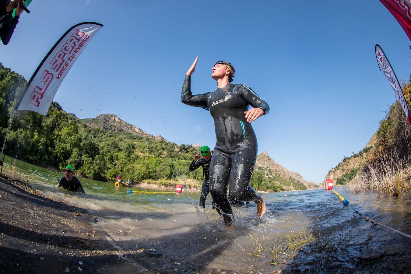 Las mejores imágenes de esta espectacular carrera entre Pradollano y La Hoya de la Mora.