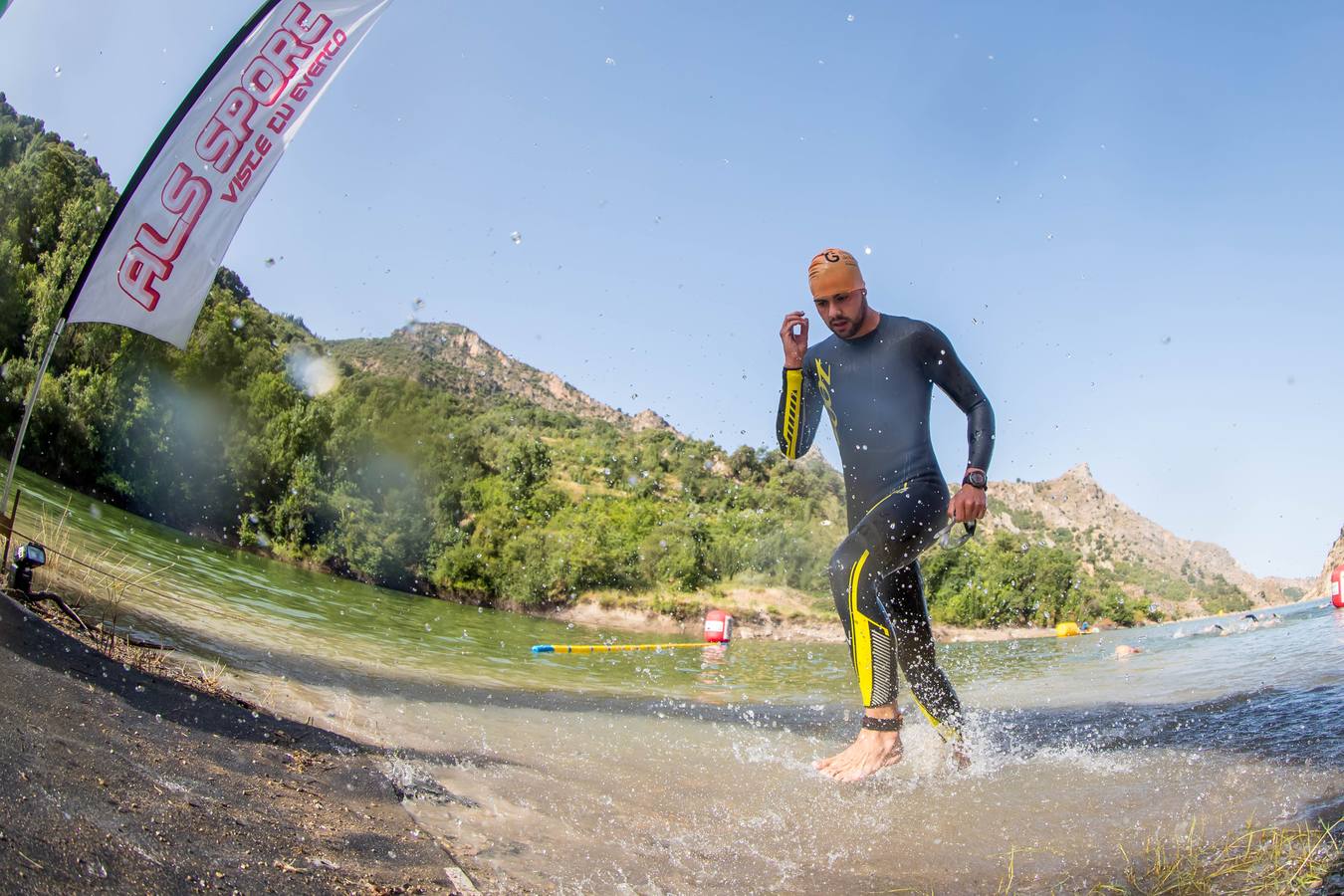 Las mejores imágenes de esta espectacular carrera entre Pradollano y La Hoya de la Mora.