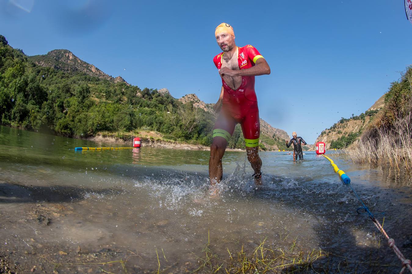 Las mejores imágenes de esta espectacular carrera entre Pradollano y La Hoya de la Mora.