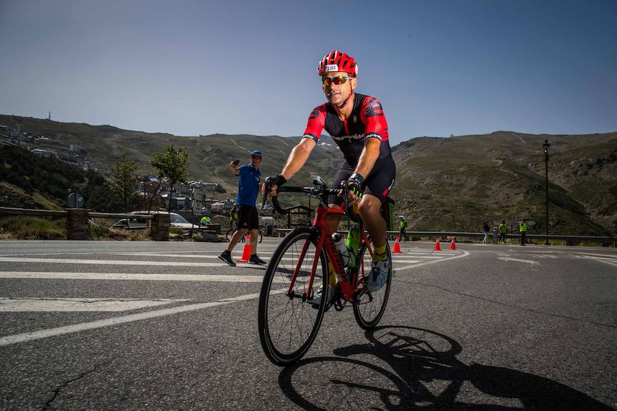 Las mejores imágenes de esta espectacular carrera entre Pradollano y La Hoya de la Mora.