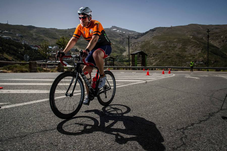 Las mejores imágenes de esta espectacular carrera entre Pradollano y La Hoya de la Mora.