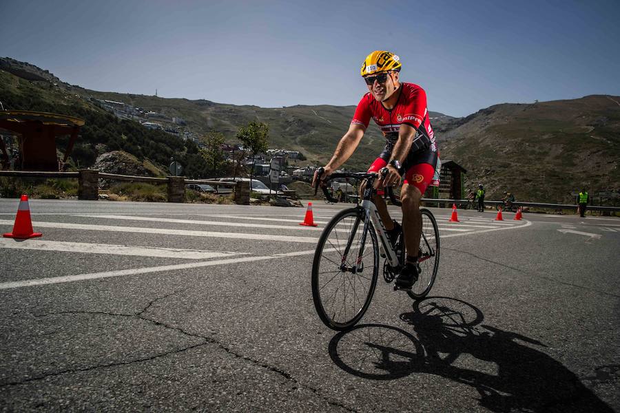Las mejores imágenes de esta espectacular carrera entre Pradollano y La Hoya de la Mora.