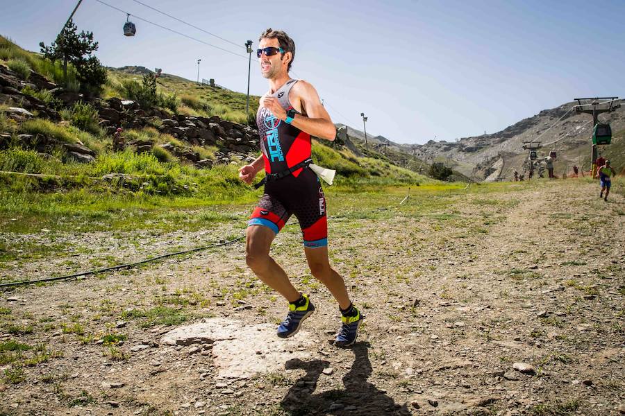 Las mejores imágenes de esta espectacular carrera entre Pradollano y La Hoya de la Mora.