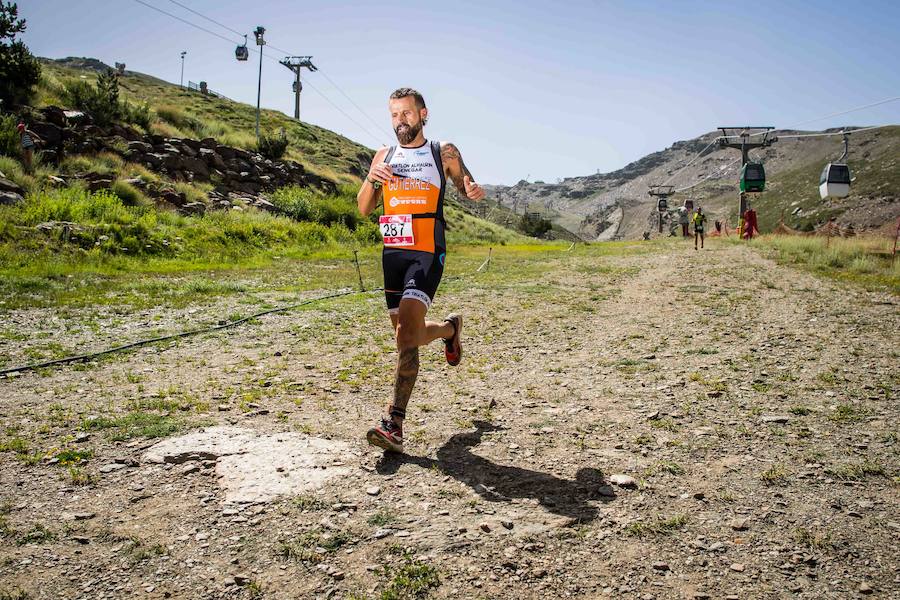 Las mejores imágenes de esta espectacular carrera entre Pradollano y La Hoya de la Mora.