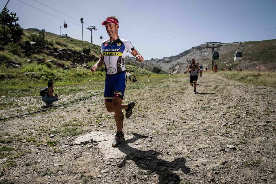 Las mejores imágenes de esta espectacular carrera entre Pradollano y La Hoya de la Mora.