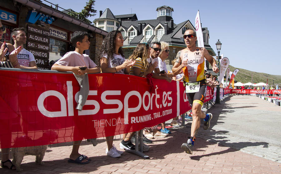 Las mejores imágenes de esta espectacular carrera entre Pradollano y La Hoya de la Mora.