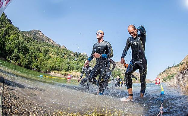 Triatlón de Sierra Nevada: las mejores fotografías de una carrera espectacular