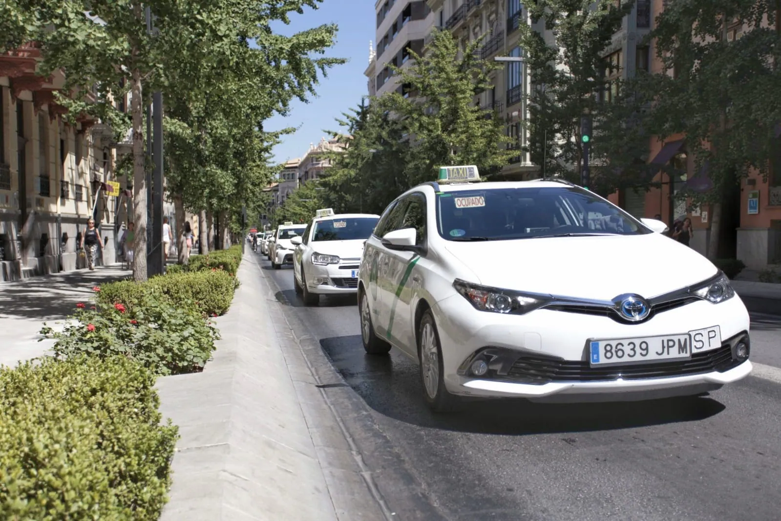 Ha tenido lugar una «marcha lenta» que ha atravesado la avenida Andalucía, Gran Vía y ha llegado hasta el Palacio de Congresos