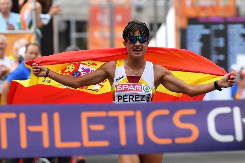 La atleta logra la medalla de oro en los Europeos en 20 kms marcha