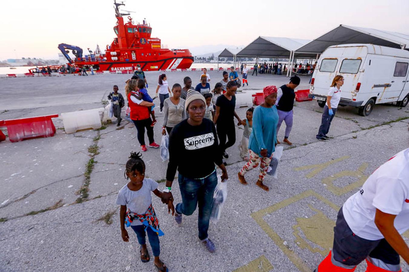 Entre ellos 50 mujeres y nueve niños de corta edad