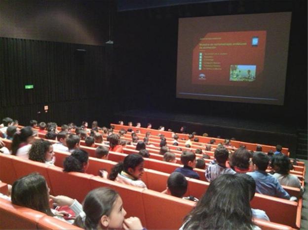 Alumnos de Secundaria durante una de las proyecciones de este programa.