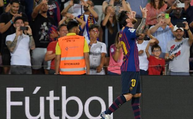 Messi celebra su gol ante el Alavés.