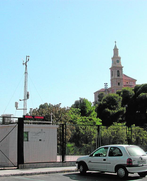 Caseta de medición de la calidad del aire en Motril.