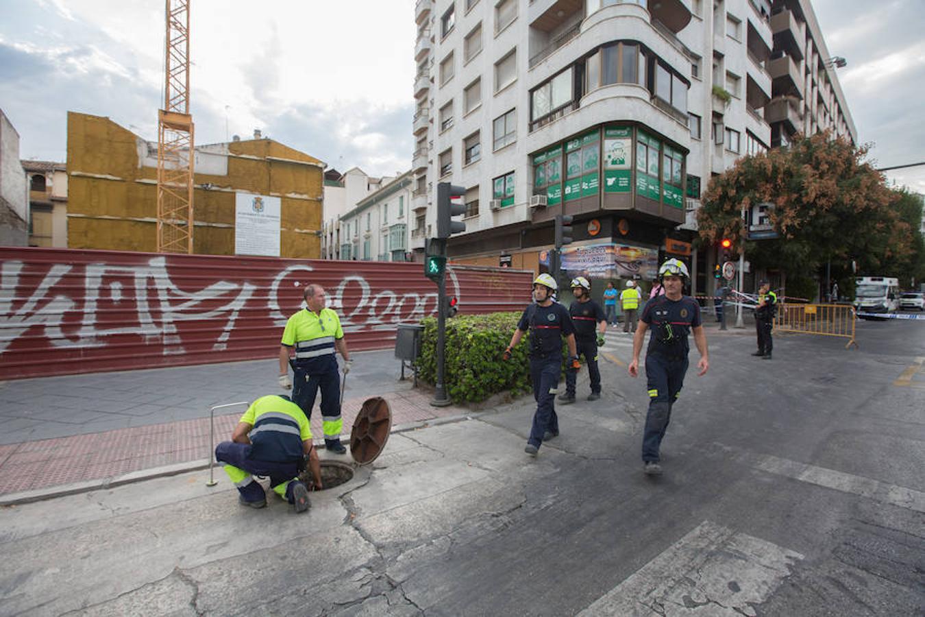 Fotos: Las imágenes de los dos edificios desalojados en Granada por riesgo de derrumbe en las obras del antiguo Hotel Montecarlo