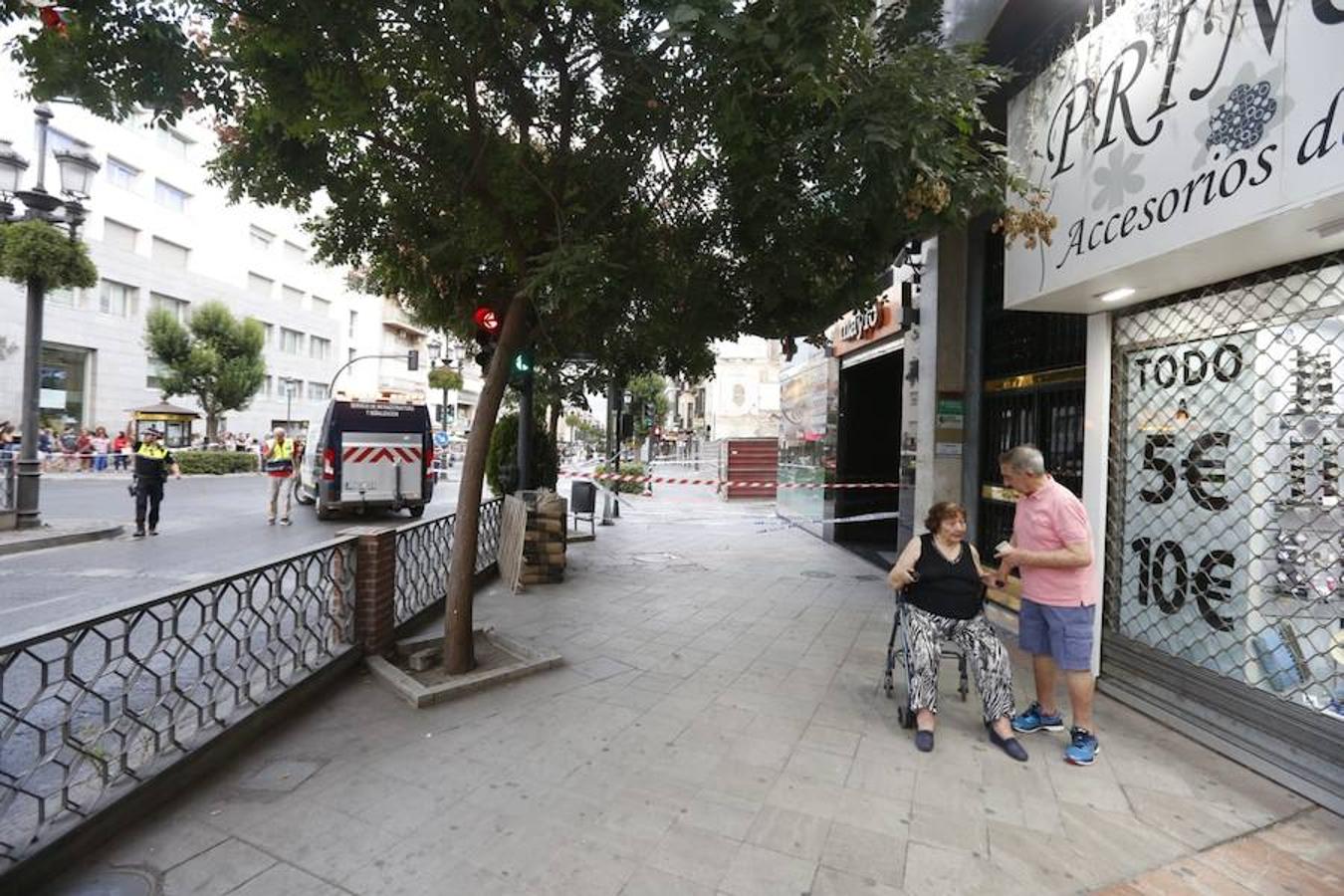 Fotos: Las imágenes de los dos edificios desalojados en Granada por riesgo de derrumbe en las obras del antiguo Hotel Montecarlo