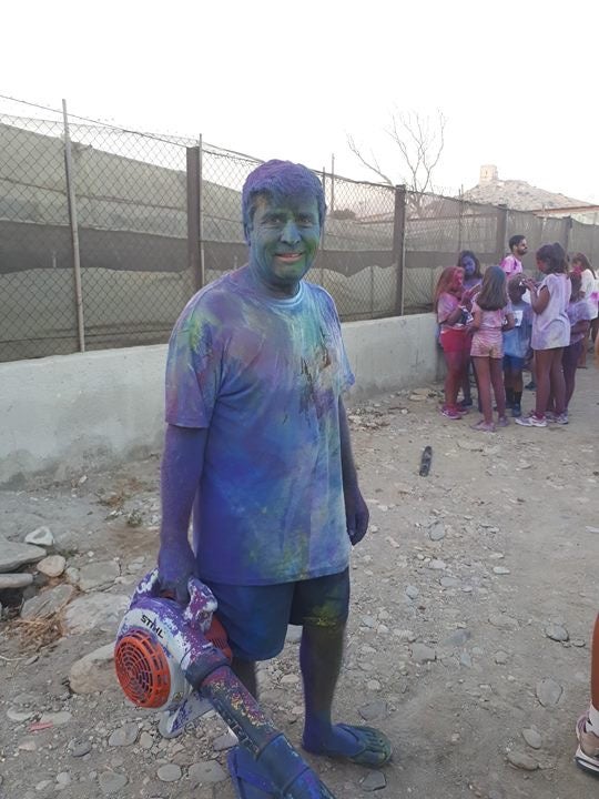 Ayer el municipio de Castell de Ferro se pintó de colores con la celebración de la I Color Run. 