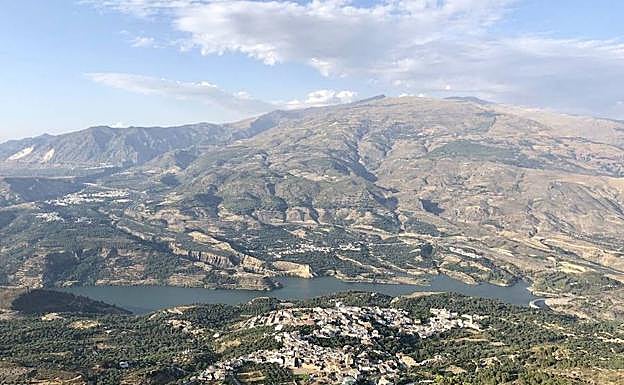 Vista del Valle de Lecrín desde la ermita del Cristo del Zapato